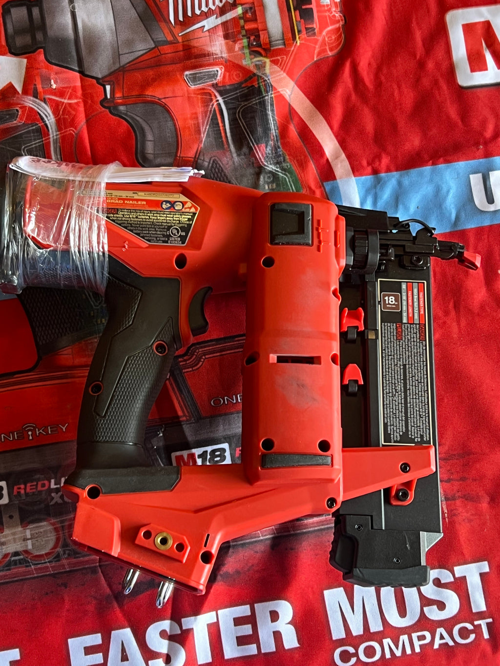 Milwaukee 2746-20 M18 FUEL™ 18 Gauge Brad Nailer